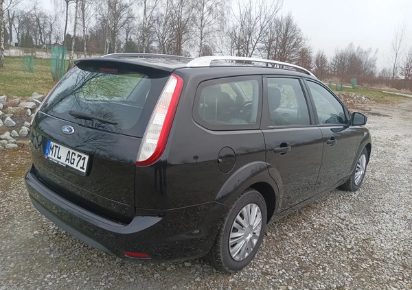 Ford Focus cena 16800 przebieg: 180000, rok produkcji 2010 z Raciąż małe 301